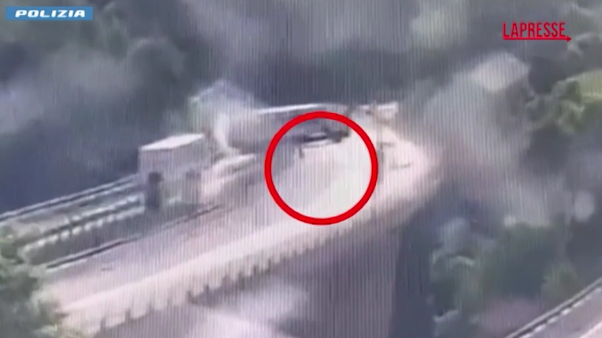 Udine, due Tir imboccano contromano la A23: tragedia sfiorata