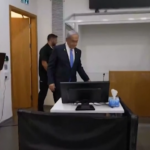 Israele, Netanyahu arriva in tribunale: il premier è accusato di corruzione