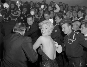KIM NOVAK