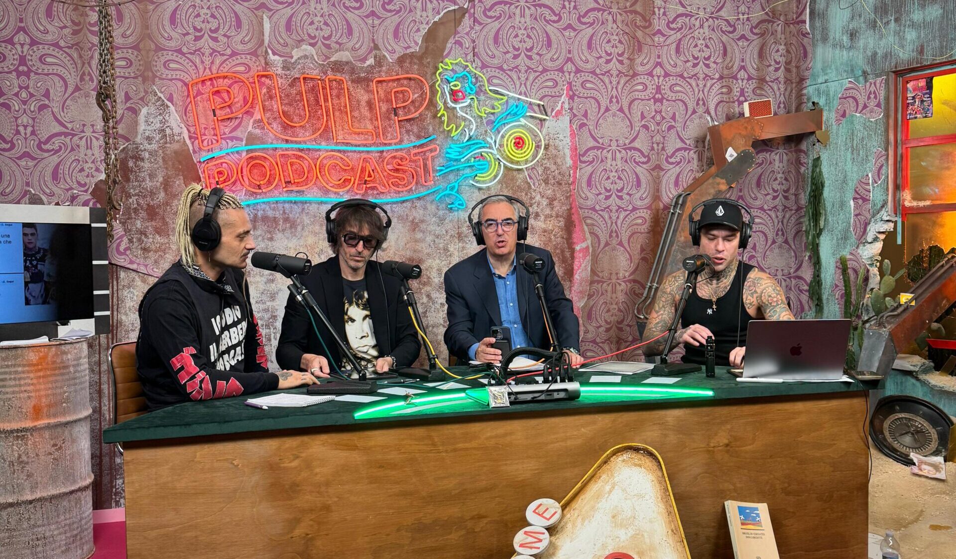 Fedez ricambia l’invito, Gasparri ospite a ‘Pulp’ Fedez ricambia l’invito, Gasparri ospite a ‘Pulp’