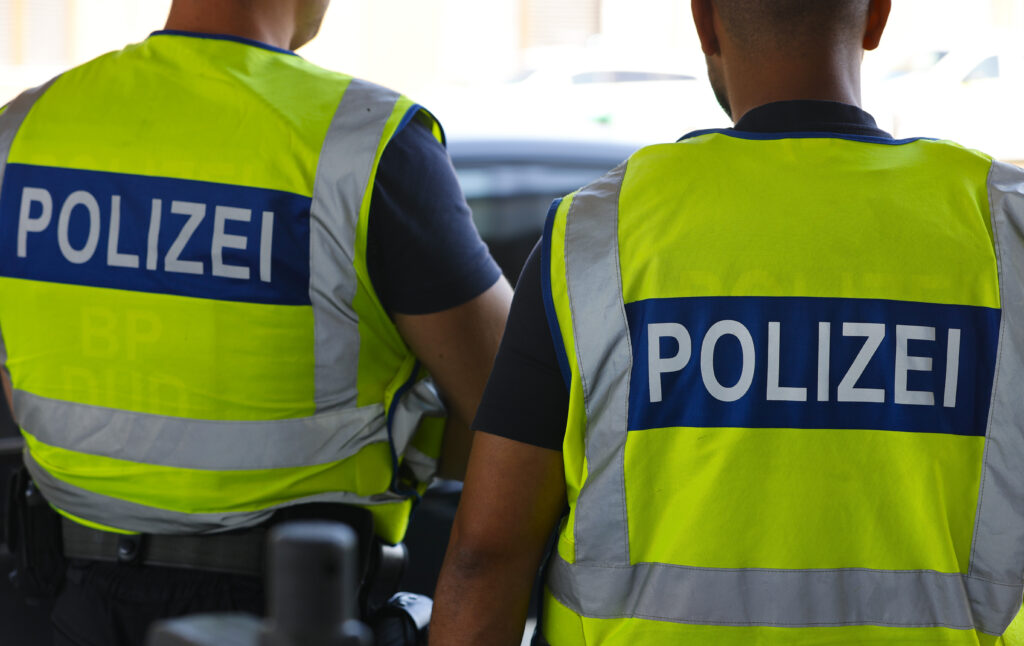 austria sparatoria in una scuola a graz almeno 5 morti