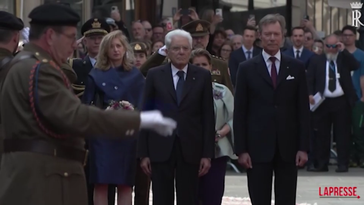Mattarella in Lussemburgo, il capo dello Stato ricevuto dai Granduchi a Palazzo Granducale