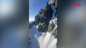 Alpinisti dispersi sul Monviso, recuperati i corpi: il video delle ricerche