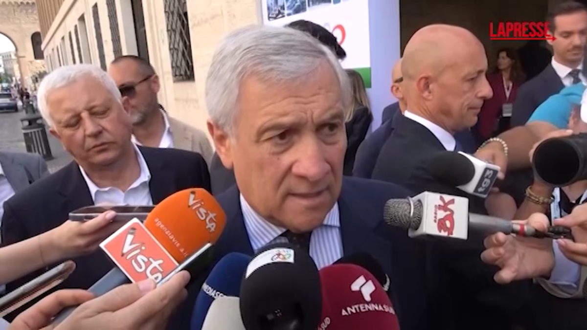 Fisco, Tajani: “Taglio Irpef priorità, faremo battaglia politica”