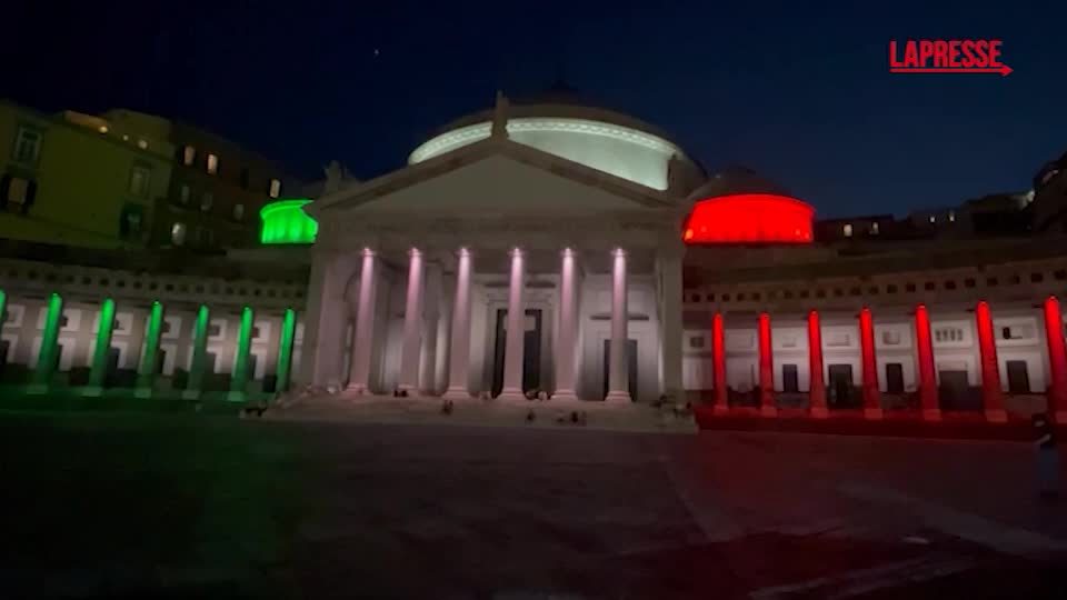 napoli nuova illuminazione a piazza plebiscito per i 2500 anni della citt224