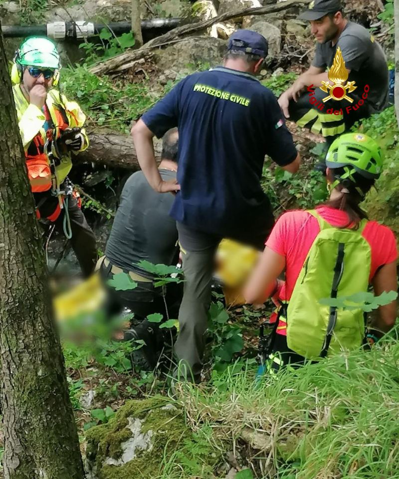 Marche, ritrovato vivo dopo 3 giorni 70enne disperso sul Monte Nerone (Urbino)