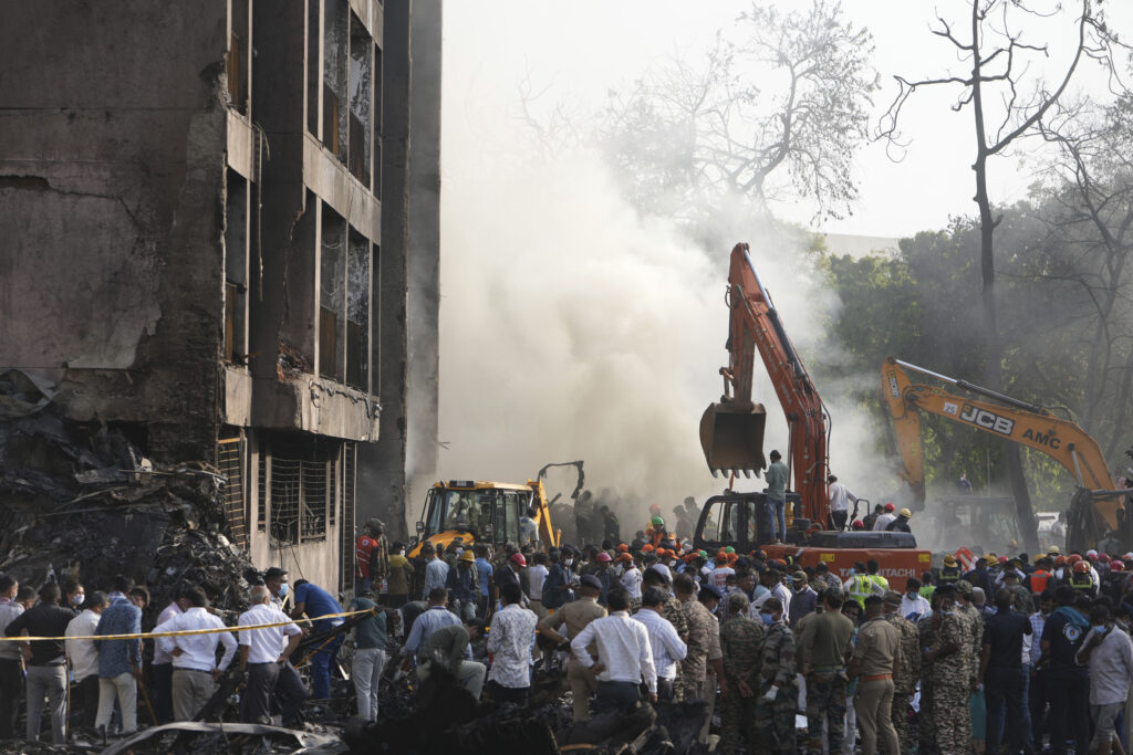 Incidente aereo Air India, il sopravvissuto del posto 11A: Ramesh Vishwas Kumaer è vivo