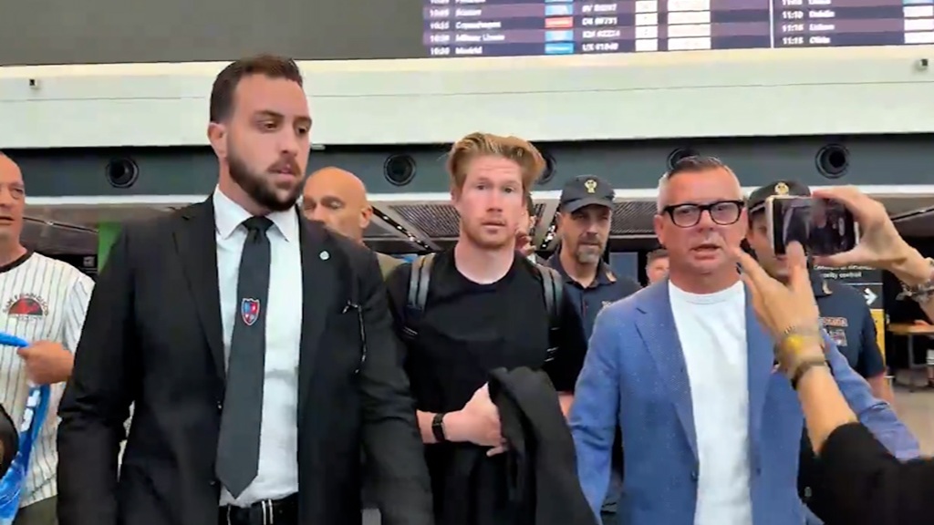 De Bruyne a Napoli, il giorno di visite e firme De Bruyne a Napoli, il giorno di visite e firme
