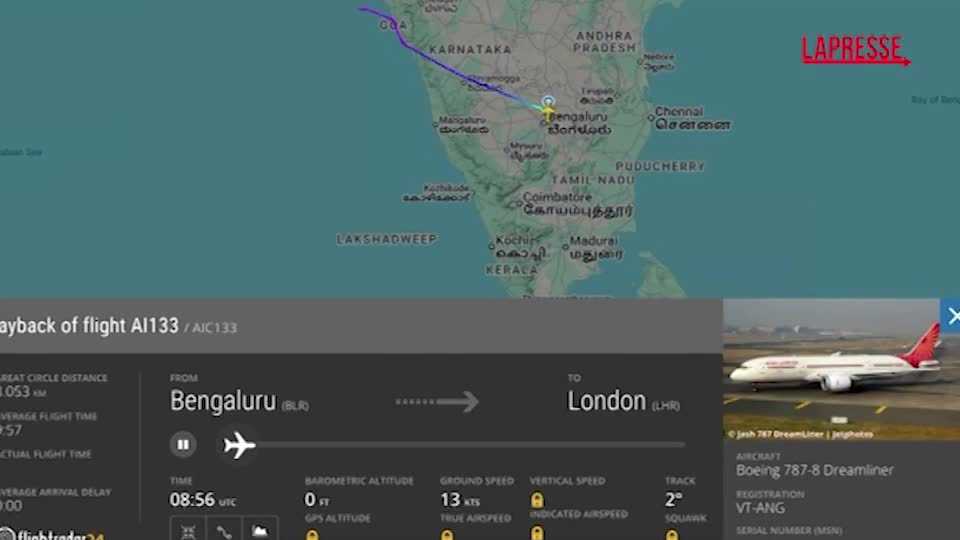 aereo caduto in india su flightradar la traccia prima dello schianto e il segnale che si interrompe