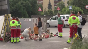 Strage di Graz, candele e fiori in memoria delle vittime