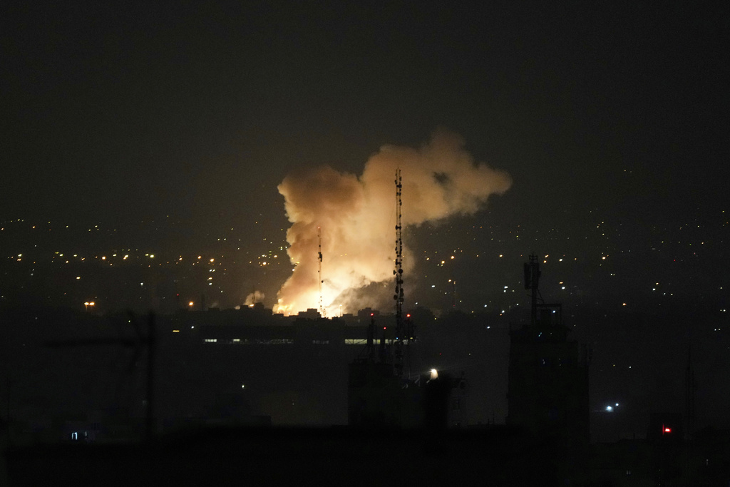 israele attacca l8217iran raid su siti nucleari khamenei subiranno severa punizione