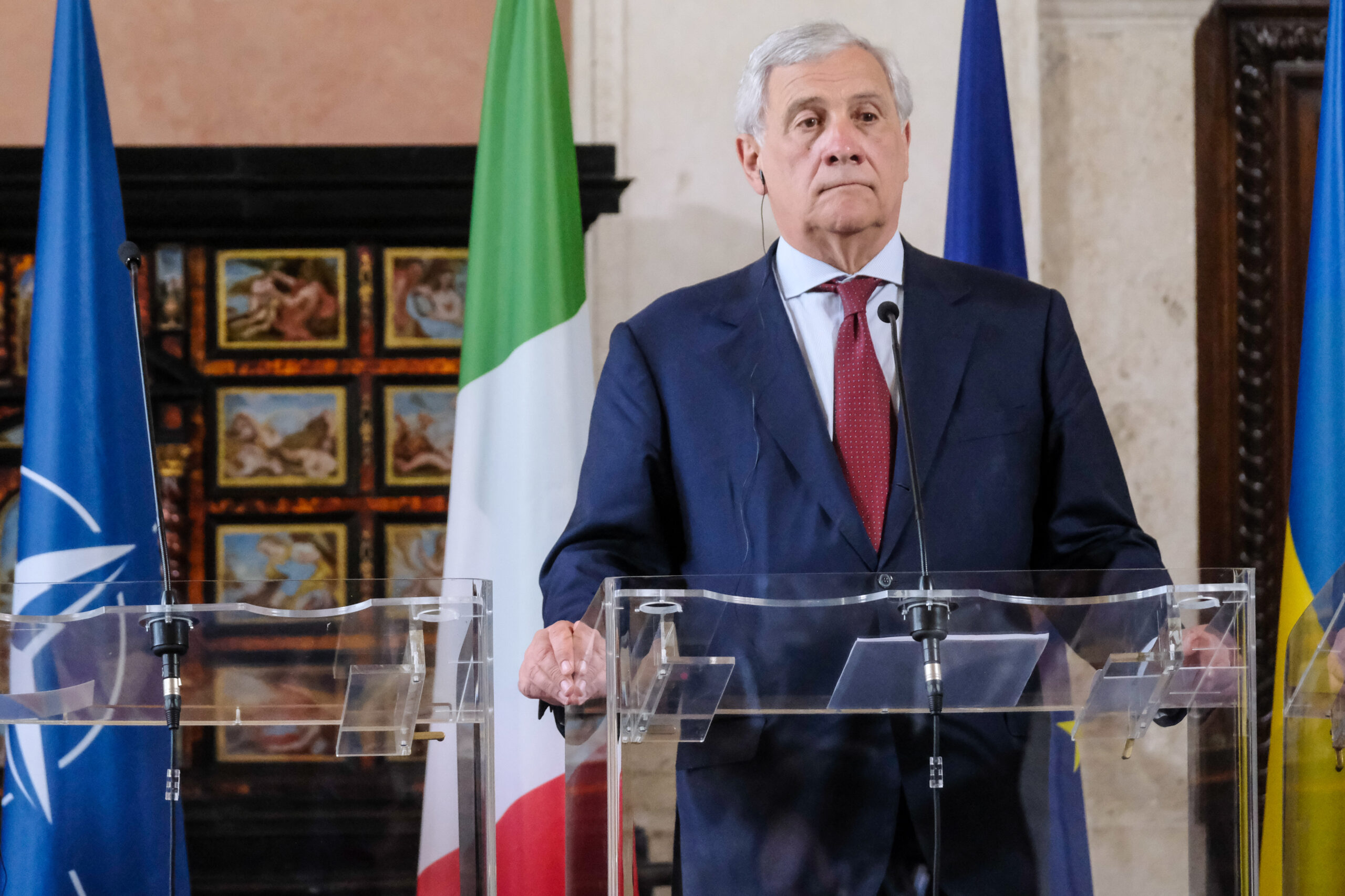 Tajani, scontro con le opposizioni dopo l’attacco di Israele all’Iran Tajani, scontro con le opposizioni dopo l’attacco di Israele all’Iran