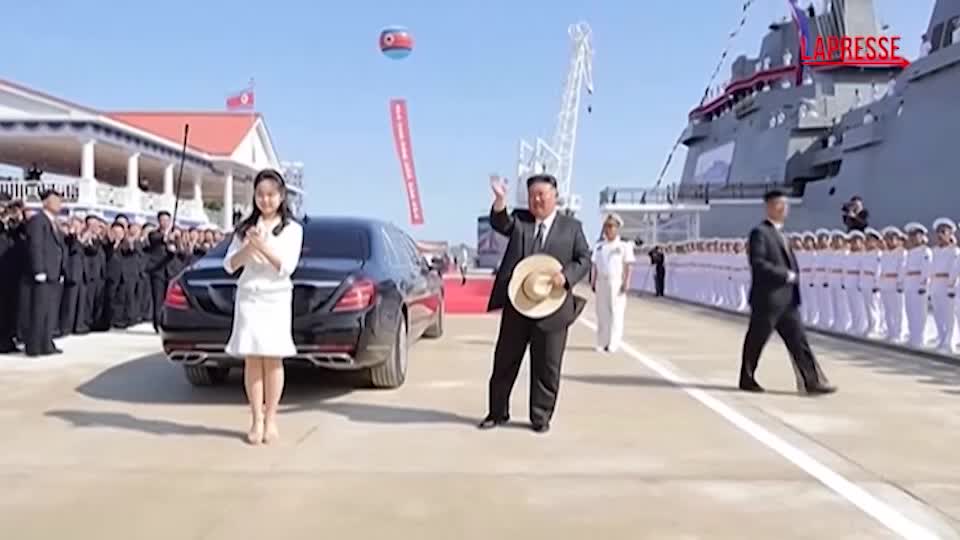 Nord Corea, riparato e varato cacciatorpediniere danneggiato Nord Corea, riparato e varato cacciatorpediniere danneggiato