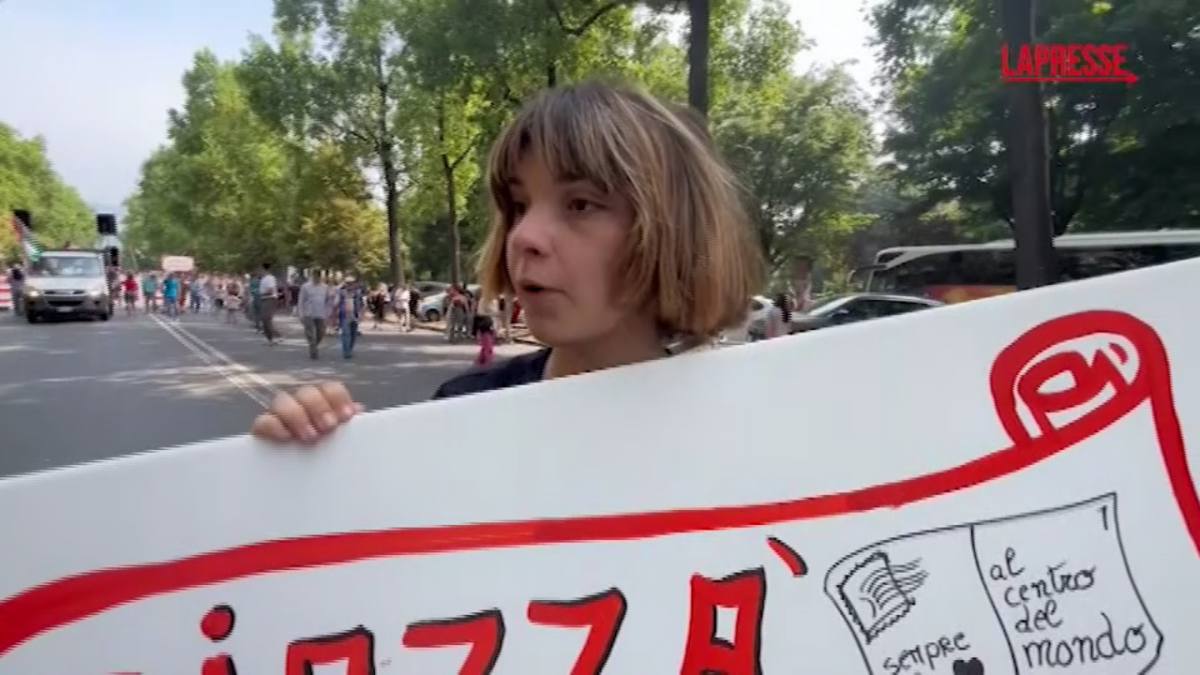 Gaza, italiana fermata al Cairo per la marcia pro Pal: “La Farnesina non ha fatto nulla”