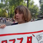 Gaza, italiana fermata al Cairo per la marcia pro Pal: “La Farnesina non ha fatto nulla”