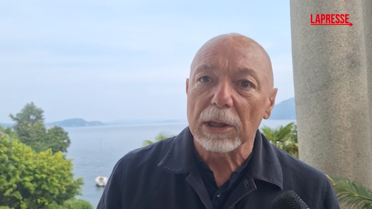 Russia, lo scrittore Paolo Nori: “Sono filorusso, essere filo italiani non vuol dire mica voler abbracciare Letta o Gentiloni” Russia, lo scrittore Paolo Nori: “Sono filorusso, essere filo italiani non vuol dire mica voler abbracciare Letta o Gentiloni”