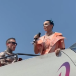 Roma Pride 2025, Rose Villain fa cantare e ballare con ‘Fuorilegge’