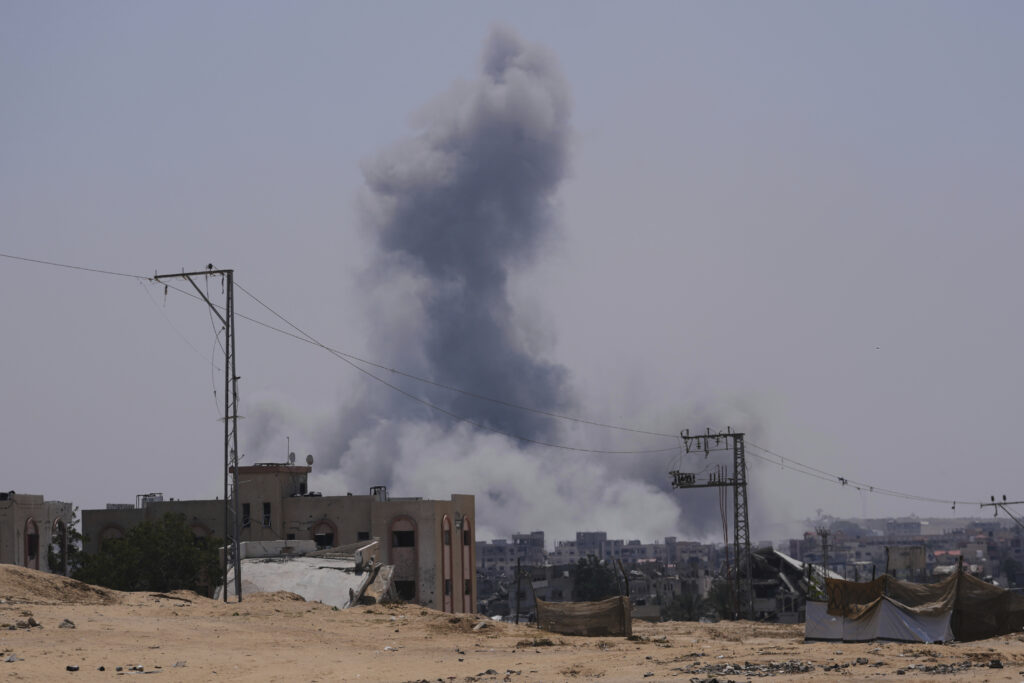 gaza almeno 23 civili uccisi in bombardamenti israele sulla striscia