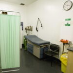 Roma, medico a donna transgender: “Ti devi vergognare”. Denunciato