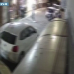 Crotone, violento pestaggio di un 24enne in strada: il video diffuso dalla polizia