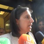 Povertà, Schlein a Meloni: “Parla di prevenzione ma non mette un euro”