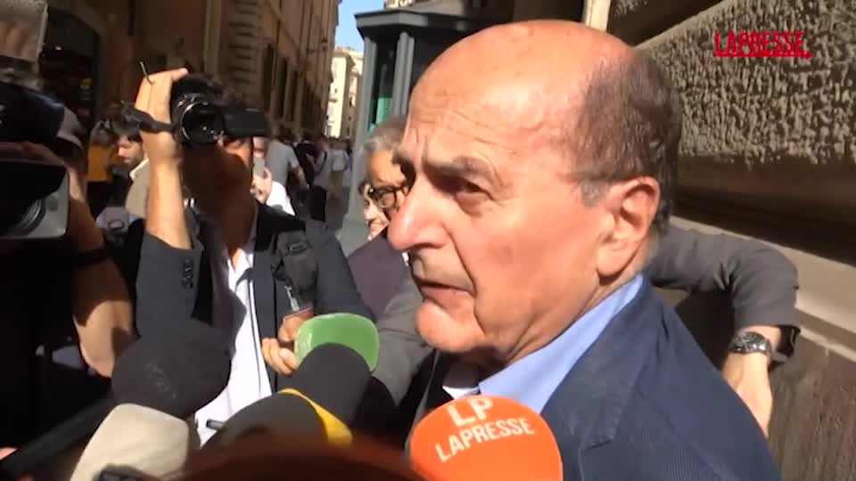 Ue, Bersani: “Pd in piazza contro riarmo? Non si può essere d’accordo” Ue, Bersani: “Pd in piazza contro riarmo? Non si può essere d’accordo”