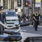 Belgio, attacco con coltello su bus ad Anversa: un morto, fermato l’assalitore