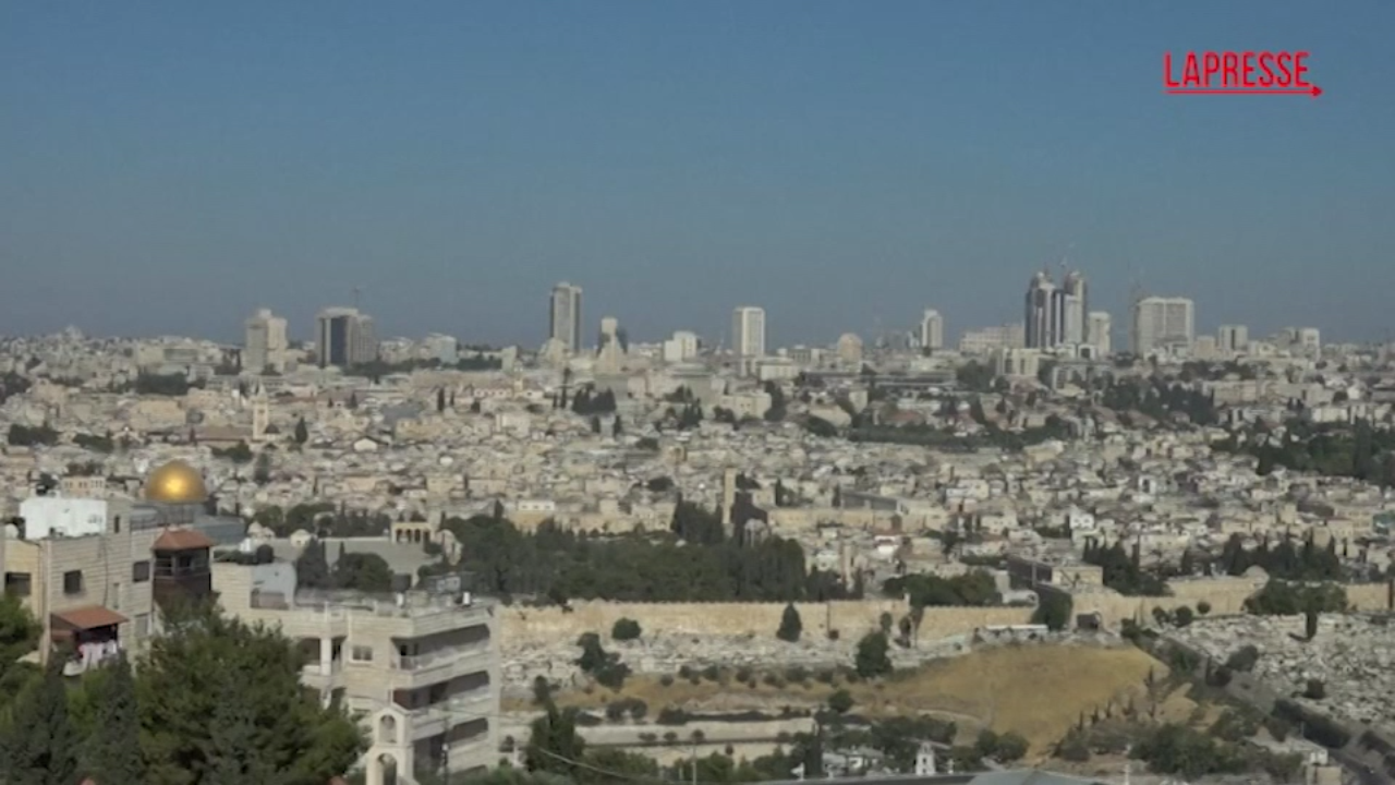 Israele Iran, missile su Gerusalemme: Iron Dome lo intercetta Israele Iran, missile su Gerusalemme: Iron Dome lo intercetta