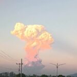 Indonesia, l’eruzione del vulcano Laki Laki