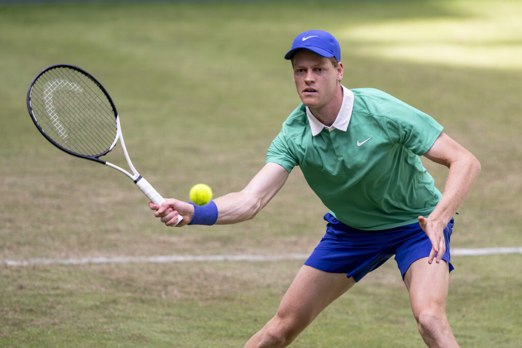 ATP Halle 2025, Sinner batte Hanfmann all’esordio