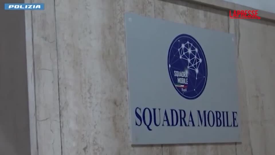 Camorra, uccisi perché parenti di collaboratori giustizia: 6 arresti Camorra, uccisi perché parenti di collaboratori giustizia: 6 arresti