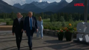 Israele-Iran, l’annuncio di Trump durante il G7: “Purtroppo devo andare via, è molto importante”