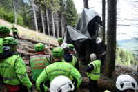 Strage funivia Stresa-Mottarone, sopralluogo tecnico sul luogo della tragedia
