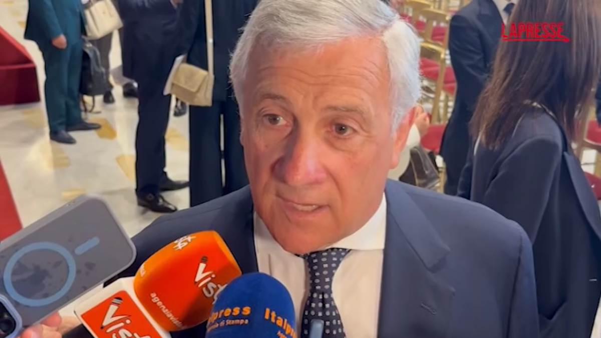 Terzo mandato, Tajani: “Trattativa politica, non mi vendo per un piatto di lenticchie”
