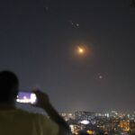 Israele-Iran, la Casa Bianca: “Possibili trattative con Teheran, due settimane per decidere cosa fare”