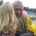 Russia-Ucraina, scambio di prigionieri tra Kiev e Mosca: la gioia su entrambe i fronti