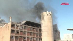 Israele-Iran, missili di Teheran su ospedale Beer Sheva: danni e feriti