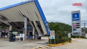 L’uragano Erick si abbatte sul Messico: le immagini
