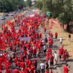 Metalmeccanici, in 10mila a Bologna bloccano la tangenziale
