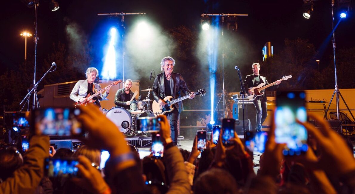 Ligabue a Campovolo, la festa comincia oggi: domani il concerto del rocker Ligabue a Campovolo, la festa comincia oggi: domani il concerto del rocker