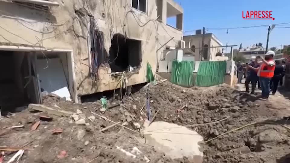 Israele, drone Iran colpisce edificio a Beit She’an: la devastazione sulla scena Israele, drone Iran colpisce edificio a Beit She’an: la devastazione sulla scena