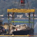 Bayesian, iniziato lo svuotamento dello scafo: le immagini da Porticello