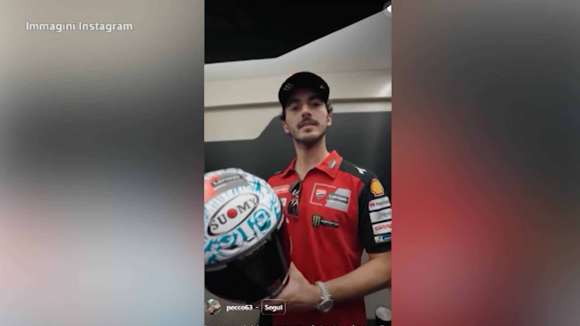 Bagnaia celebra Ligabue: “Per me è stato un compagno di viaggio” Bagnaia celebra Ligabue: “Per me è stato un compagno di viaggio”