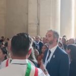 Giubileo dei governanti, le immagini dei politici che attraversano la Porta Santa a San Pietro