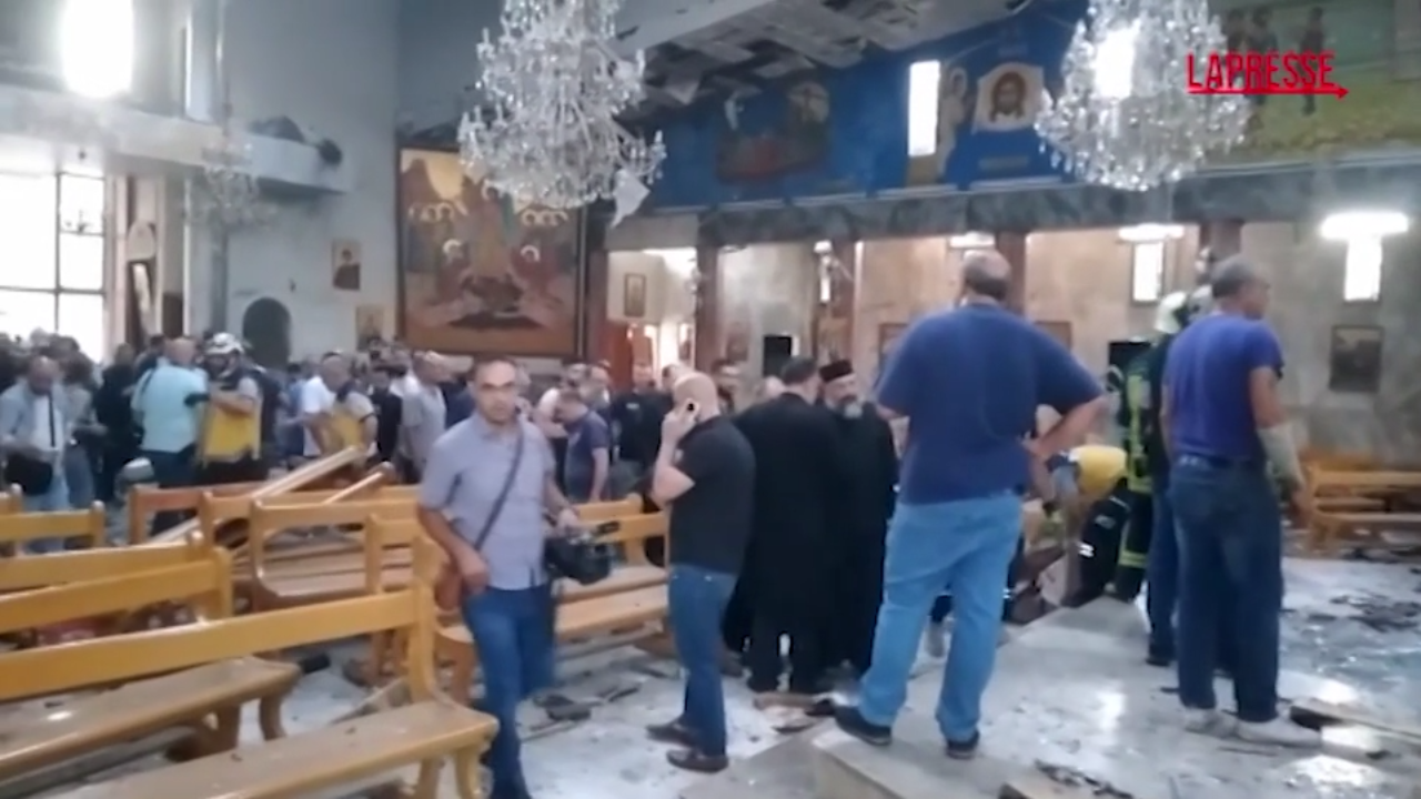 Siria, attacco suicida in chiesa a Damasco: almeno 9 morti Siria, attacco suicida in chiesa a Damasco: almeno 9 morti