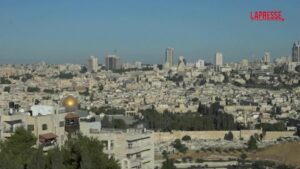Israele-Iran, missili intercettati nei cieli sopra Gerusalemme
