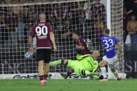 Il gol dello 0-2 di Sibilli in Salernitana-Sampdoria, gara di ritorno dei playout di Serie B 2024-25