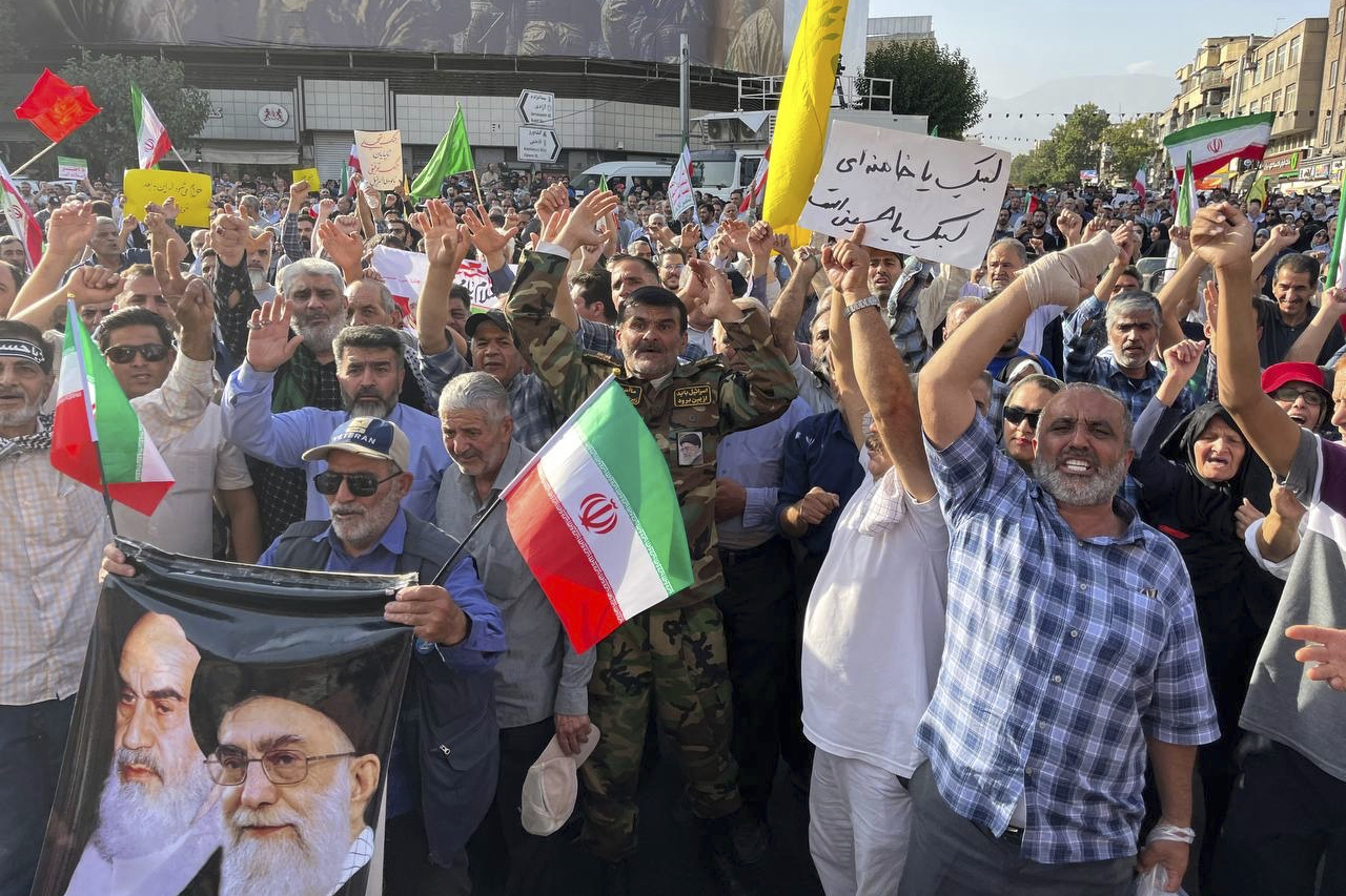 Attacco Usa in Iran, le possibili reazioni di Teheran Attacco Usa in Iran, le possibili reazioni di Teheran