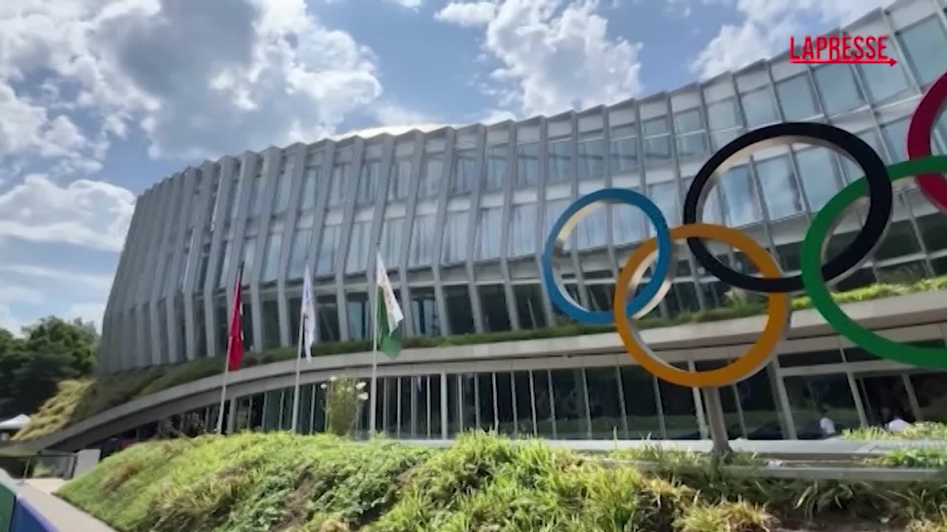 Kirsty Coventry nuova presidente del Cio, il passaggio di consegne con Bach Kirsty Coventry nuova presidente del Cio, il passaggio di consegne con Bach