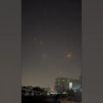 Iran attacca base Usa in Qatar, missili ed esplosioni nei cieli di Doha